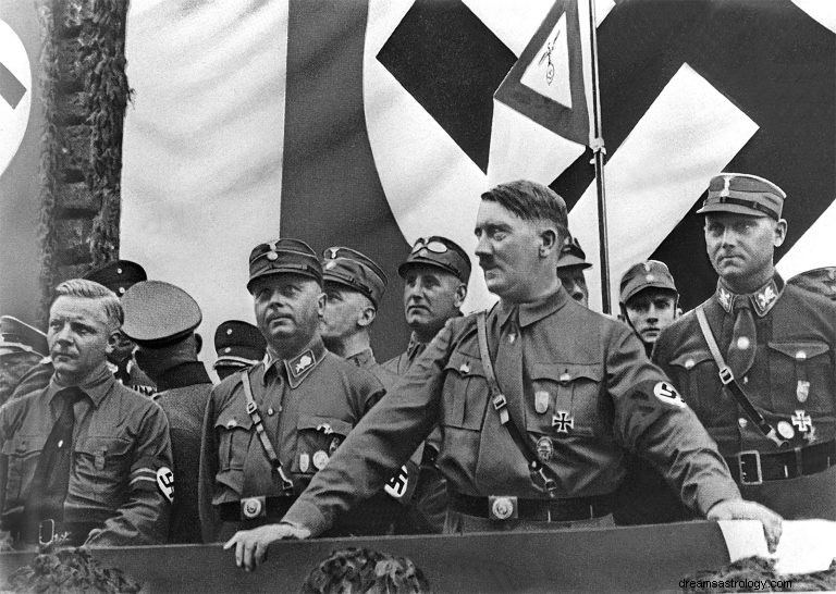 Wat betekent dromen over nazi s? 