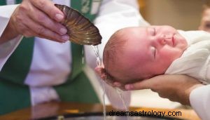 O que significa sonhar com batismo? 