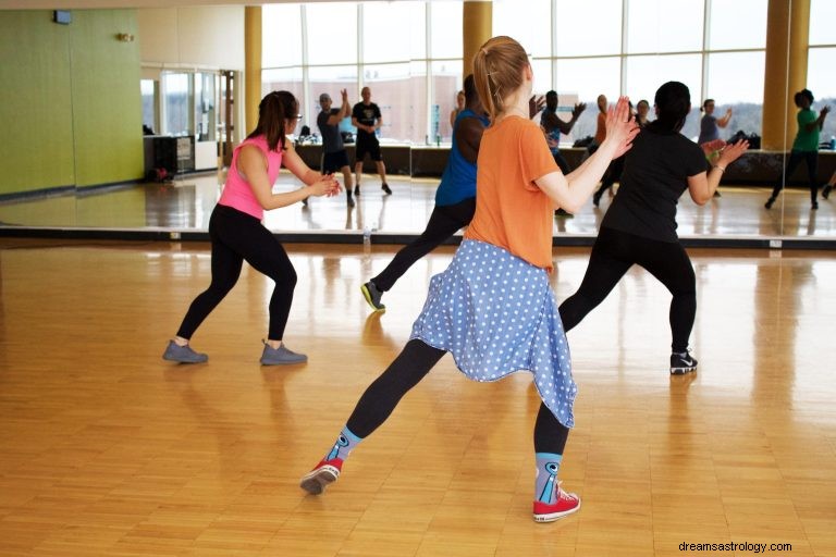 ¿Qué significa bíblicamente soñar con bailar? 