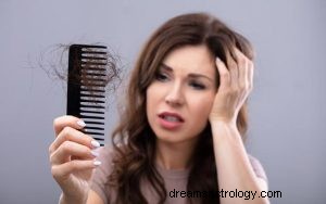 Τι σημαίνει να ονειρεύεσαι την απώλεια μαλλιών 