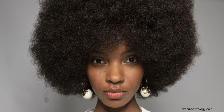 O que significa sonhar com afro 