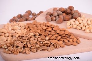 ¿Qué significa soñar con nueces? 