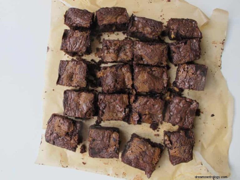 O que significa sonhar com brownie? 