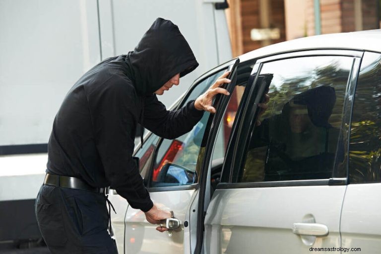 Wat betekent het om te dromen over een auto die wordt gestolen? 