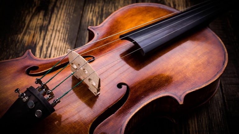 Hva betyr det å drømme om fiolin? 