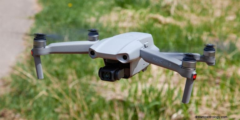 Wat betekent dromen over drones? 