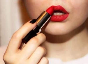 Was bedeutet es, über roten Lippenstift zu träumen? 
