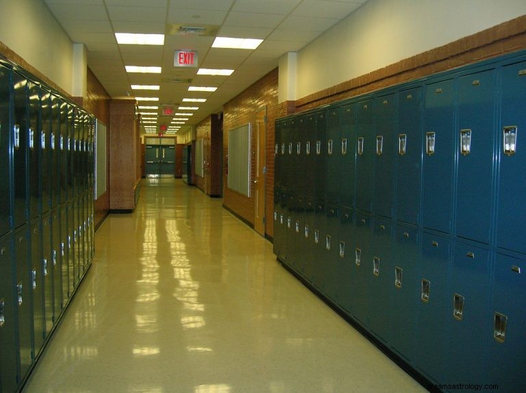What Does It Mean To Dream About High School? 