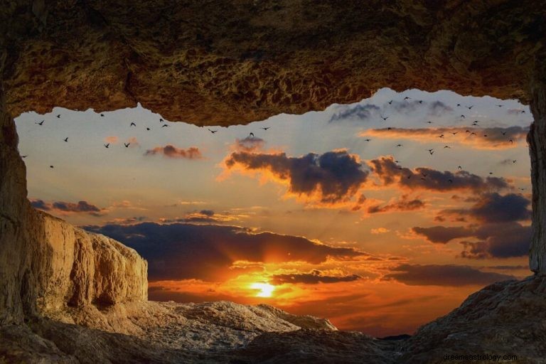 ¿Qué significa soñar con cuevas? 