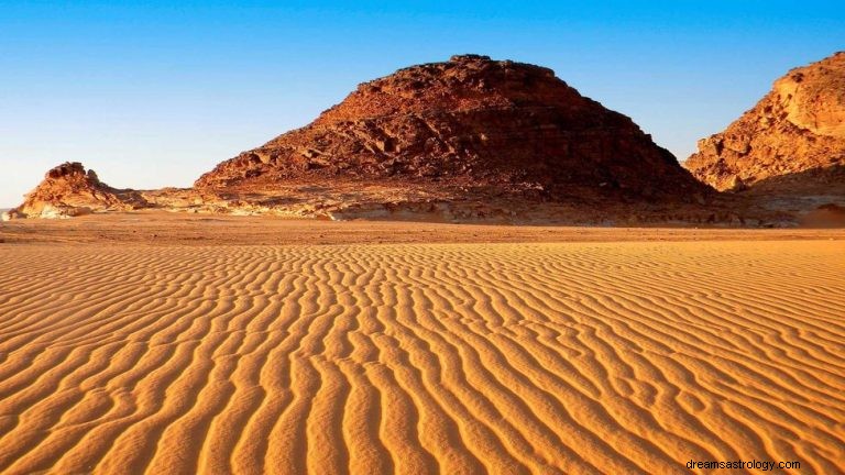 Hva betyr det å drømme om ørkenen? 