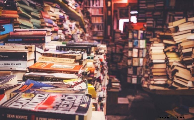 Co to znaczy marzyć o księgarni? 
