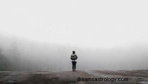 Vad betyder det att drömma om att gå vilse? 