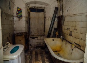 Sny o špinavých koupelnách – skrytý význam odhalen 