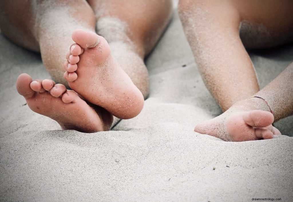 A piedi nudi:cosa significano i piedi nudi nei sogni? 