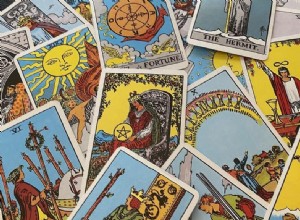 O significado e o simbolismo dos sonhos das cartas de tarô 