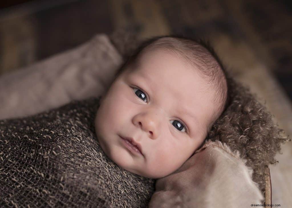 Betekenis en symboliek van babyjongendroom 