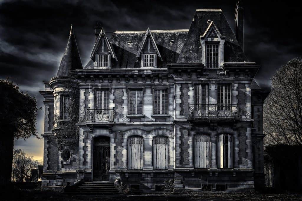 Haunted House Dream Betydning og Symbolik 