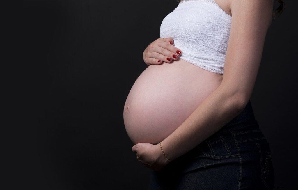 Att vara gravid Drömmening och symbolik 