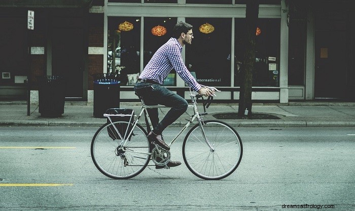 Sny o jeździe na rowerze – znaczenie i interpretacja 