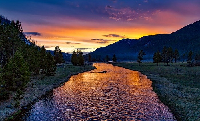 River – drömmening och symbolik 