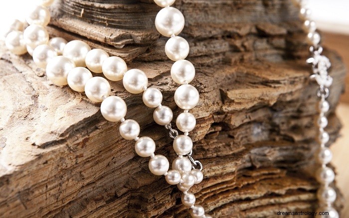 真珠–夢の意味と象徴性 
