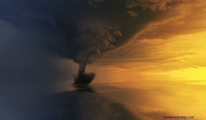 Dröm om att vara i en tornado – mening och symbolik 