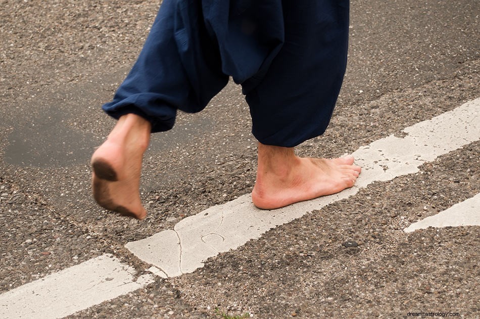 Was bedeutet es, von Schuhen zu träumen? 