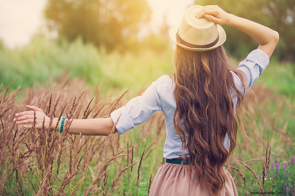 Was bedeutet es, wenn Sie von Haaren träumen? 