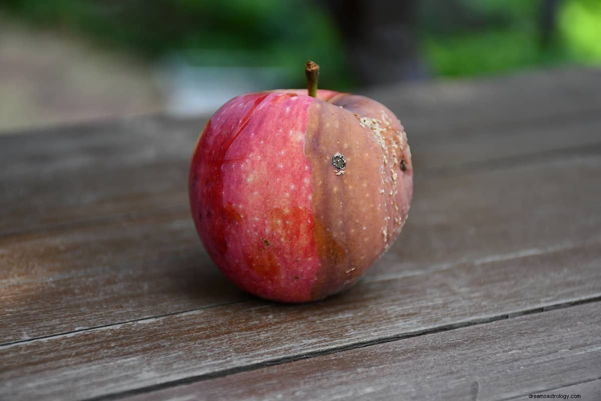 Was bedeutet es, von einem Apfel zu träumen? 