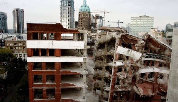 Gebouw instorten Droom Betekenis en interpretatie:geen goede zaak 