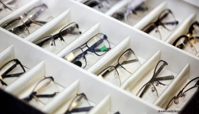 Glasögon drömmening:Titta tydligt på ditt livs problem 