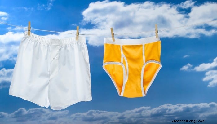 Význam snů ve spodním prádle:Záleží na barvě? 