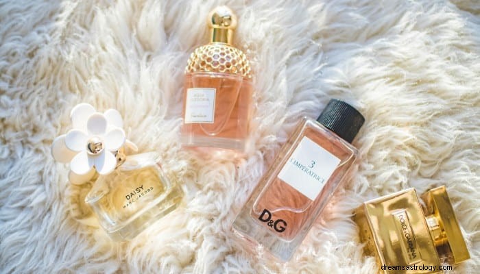 Significado de los sueños con perfume:un regalo agradable de alguien 