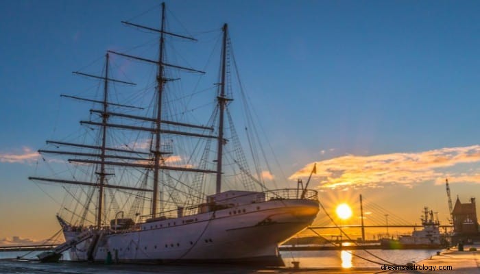 Ship Dream Betekenis:aan boord gaan en ontdekken 