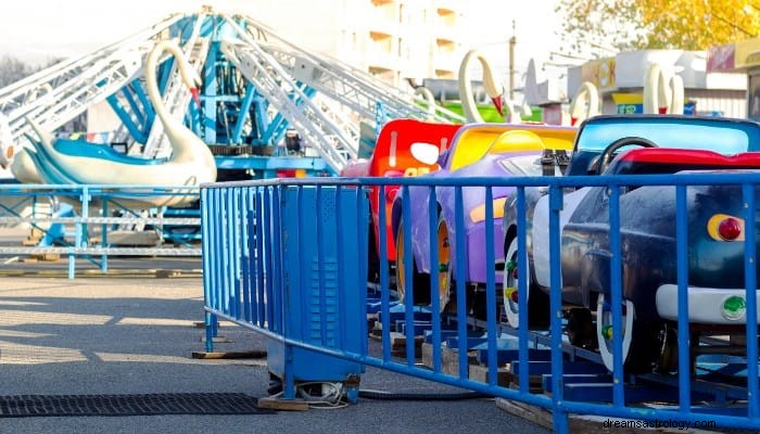 Amusement Park Dream Betekenis:verlangen naar plezier en plezier 