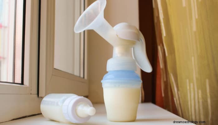 Znaczenie snu o mleku matki:odżywianie i wzrost 