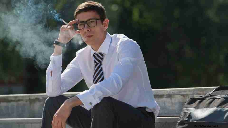 Sogna di fumare:53 rivelazioni che devi sapere 