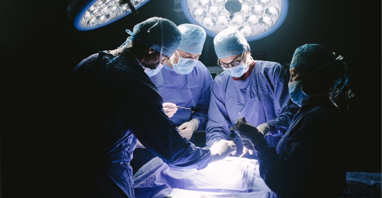 Dröm om kirurgi – 54 scenarier och deras berättelser 
