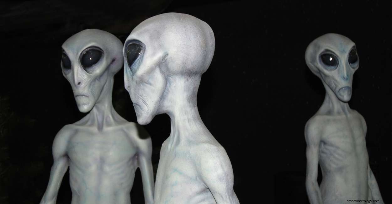 Sen o mimozemšťanech – 50 typů a jejich výklady 