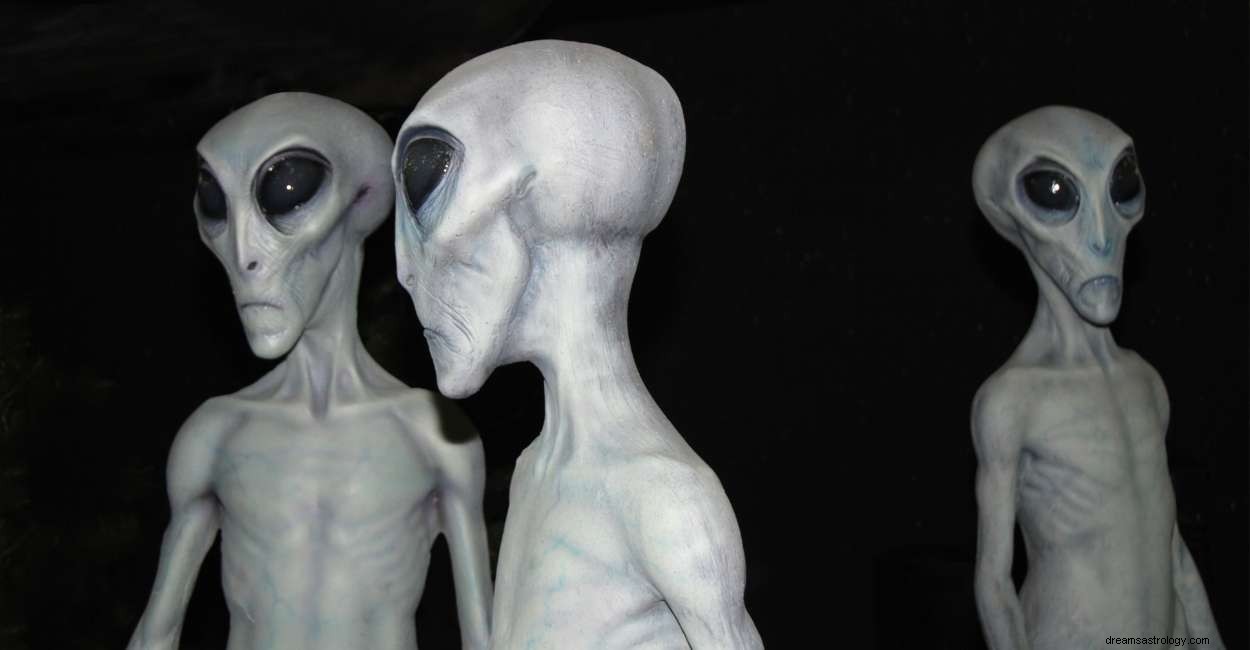 Sonhe com alienígenas - 50 tipos e suas interpretações 