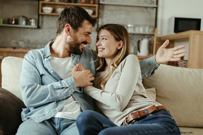 Kompatibilität von Widder und Wassermann in Liebe und Freundschaft