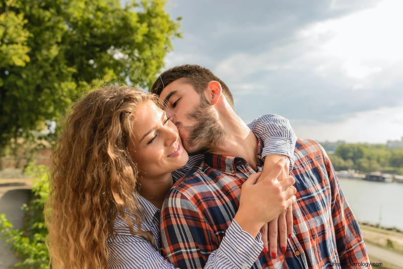 Kompatibilität von Stier und Skorpion in Liebe und Freundschaft