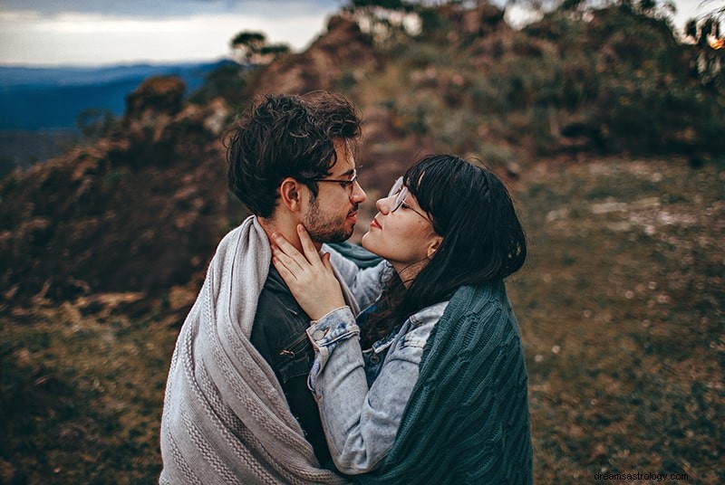 Kompatibilität von Stier und Skorpion in Liebe und Freundschaft