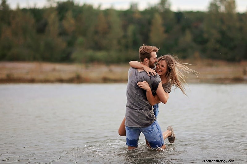 Kompatibilität von Wassermann und Waage in Liebe und Freundschaft