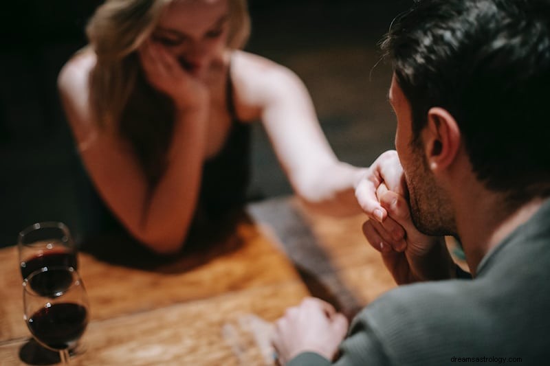 Weegschaal en Schorpioen compatibiliteit in liefde en vriendschap