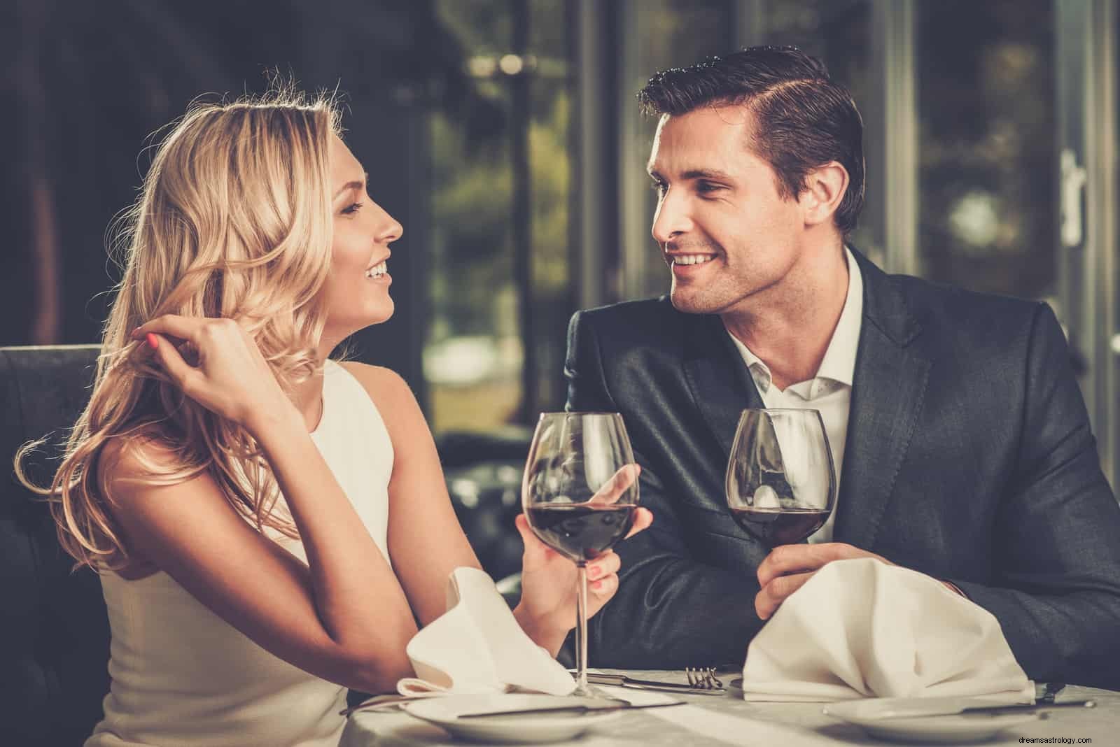 Compatibilità tra Leone e Scorpione in amore e amicizia