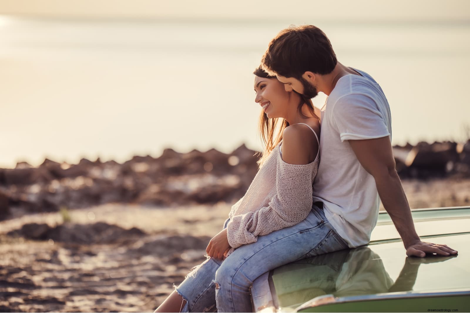 15 coincidencias del zodiaco que forman las mejores parejas y por qué