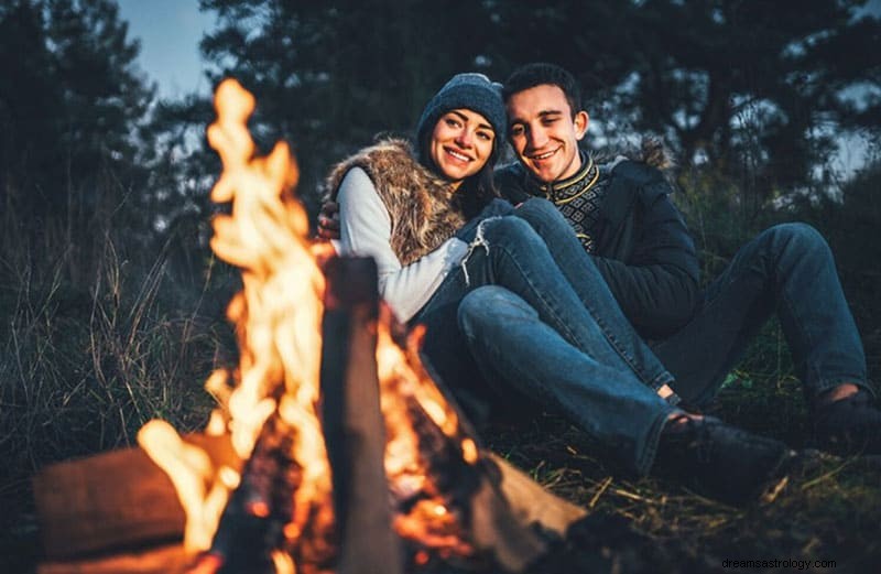 Lo único que todo signo del zodiaco desea en secreto que su pareja haga