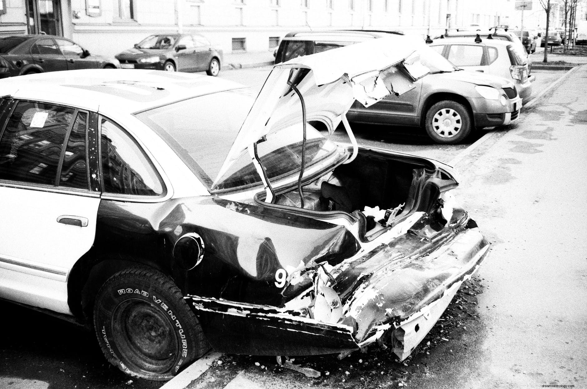 Sněte o autonehodách:význam a symbolika