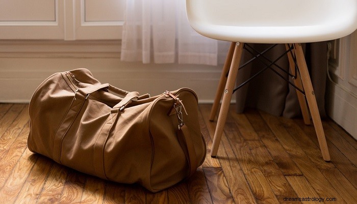 Dreams About Packing – Significato e interpretazione